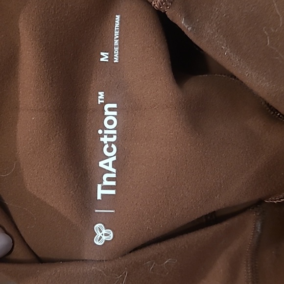 Aritzia TNA Cheeky Ankle Leggings (epicurean brown) - Picture 11 of 13